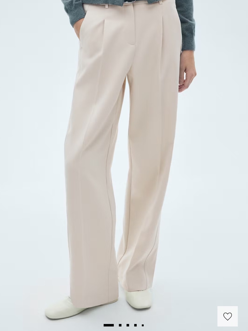 Straight-fit pleated trousers